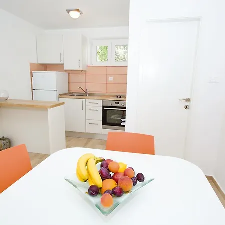 Apartament Put Plokita