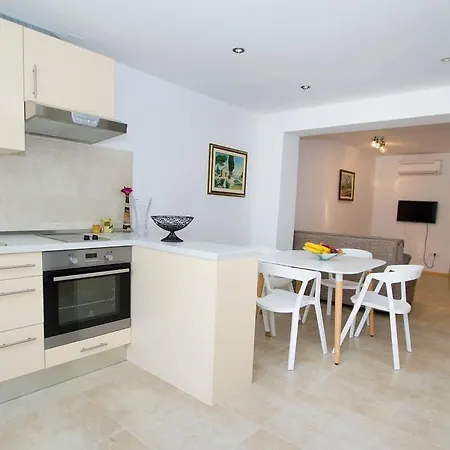 Put Plokita Apartament Split
